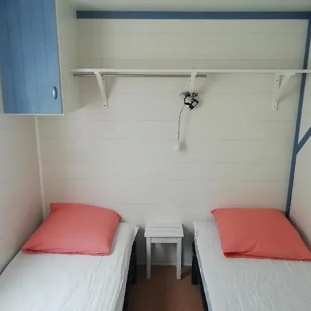 Mobilhome En Pleine Campagne Avec Vue Mer Lejlighed *
